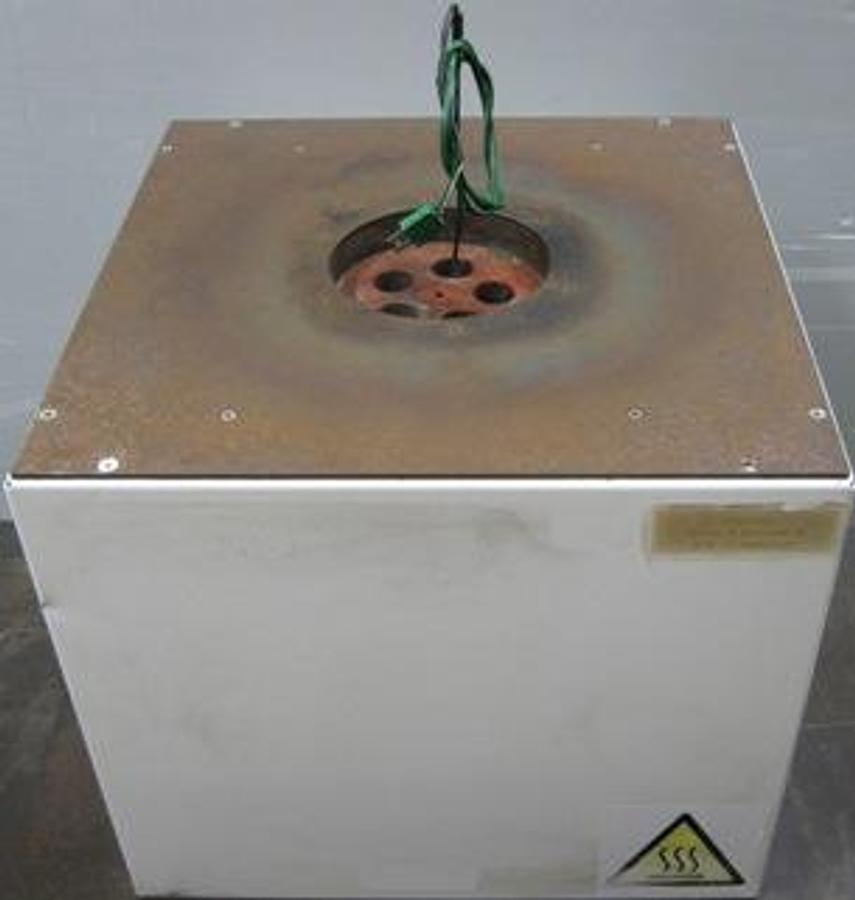 Used QTY. 1. KOEHLER RAMS BOTTOM BLOCK NERAM 30