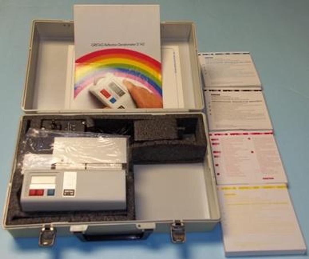 Used QTY. 1. GRETAG REFLECTION DENSITOMETER D142 DISPLAY DOES NOT WORK.