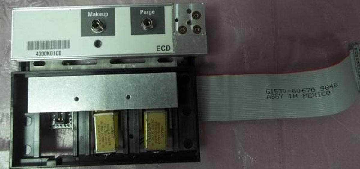 Used AGILENT TECHNOLOGIES FID REV A ECD MAKE UP PURGE 4300K01CO INCLUDES 2. AGILENT DIGITAL VALVE 250 PSID 24VDC G1 PT#G1531-60530.