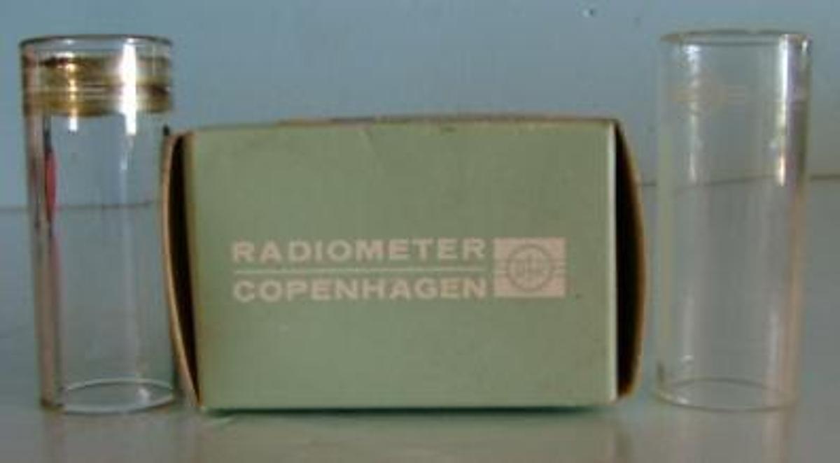 Used COPENHAGEN RADIOMETER 951-609 GLASS CYLINDER 25ML FOR B282 + B325.