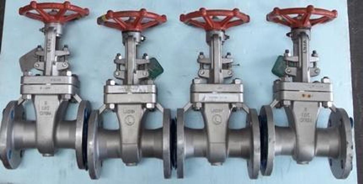 Used LADISH 2" 150 FLANGED RAISED FACE CF8M GATE VALVE. 2:150 CF8M FIG#:8275-1051-PG03-AZDC STEM: 316 PSI@100F:275 MAX TEMP: 1000 F PACKING: GRF STD: 816.34/603