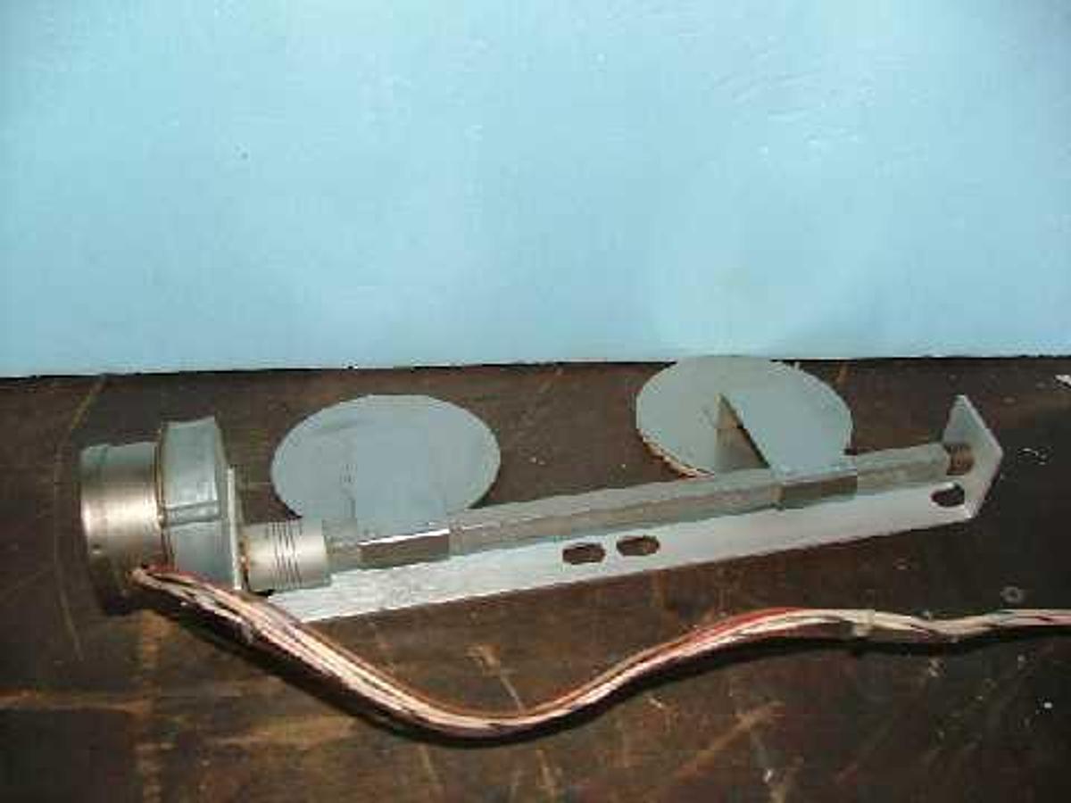 Used HEWLETT PACKARD 5890 II G.C. MOTORIZED VENT FLAP HURST P/N: SP-2773.