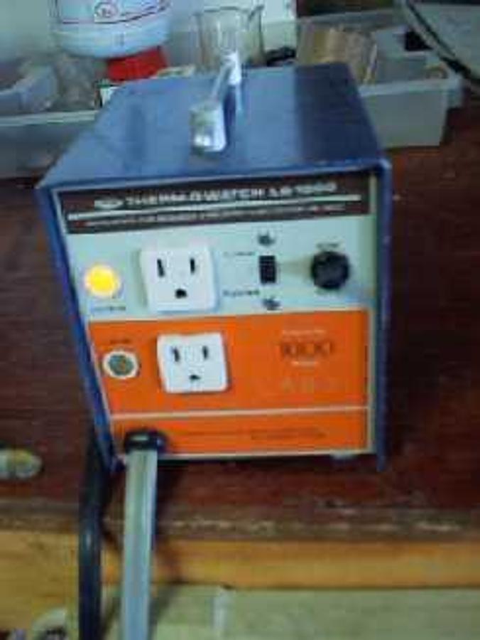 Used QTY. 1. 1I2R THERM-O-WATCH C6-1000 CAPACITY 1000 WATTS HIGH VOLTAGE WORKS