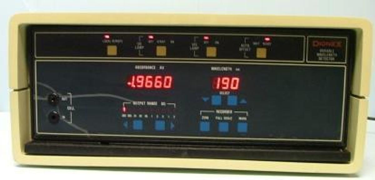 Used DIONEX VARIABLE WAVELENGTH DETECTOR MODEL VDM-2