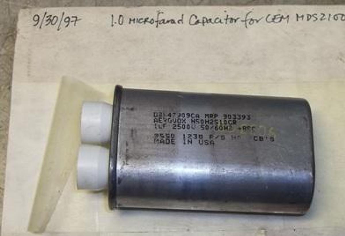 Used QTY. 1. CEM MDS 2100 MICROWAVE 1.0 MICROFARAD CAPACITOR (NEW).
