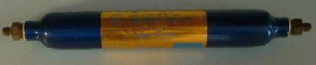 Used QTY. 1. J&W SCIENTIFIC INC. OXYGEN SCRUBBER P/N: 000-1010.