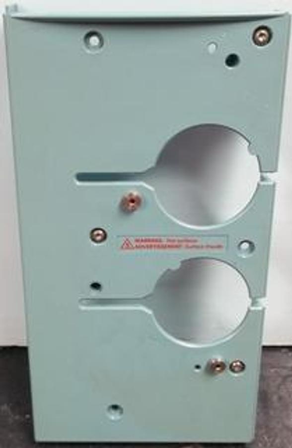 Used QTY. 1. HEWLETT PACKARD 6890 SERIES G.C. INLET COVER PLATE. G1530-40070.