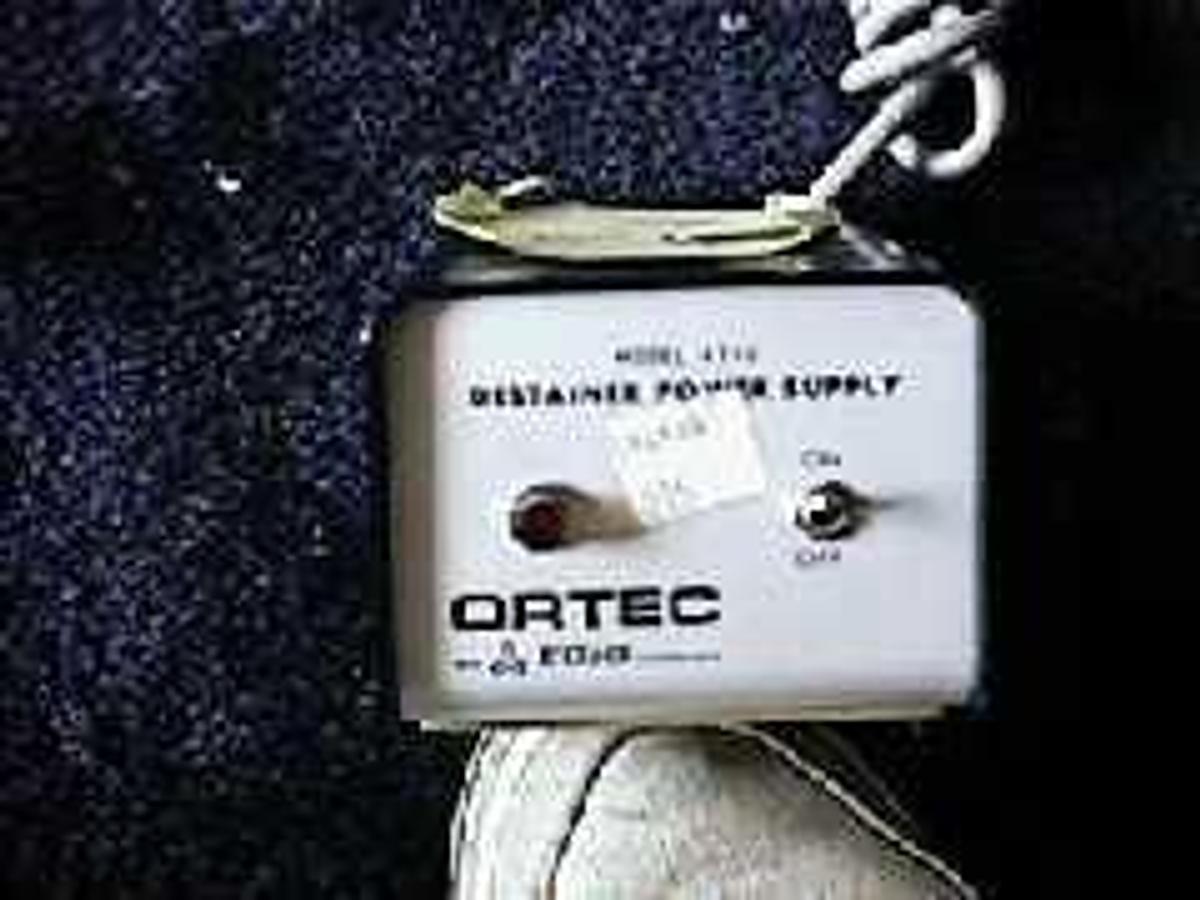 Used QTY. 1. ORTEC DESTAINER POWER SUPPLY