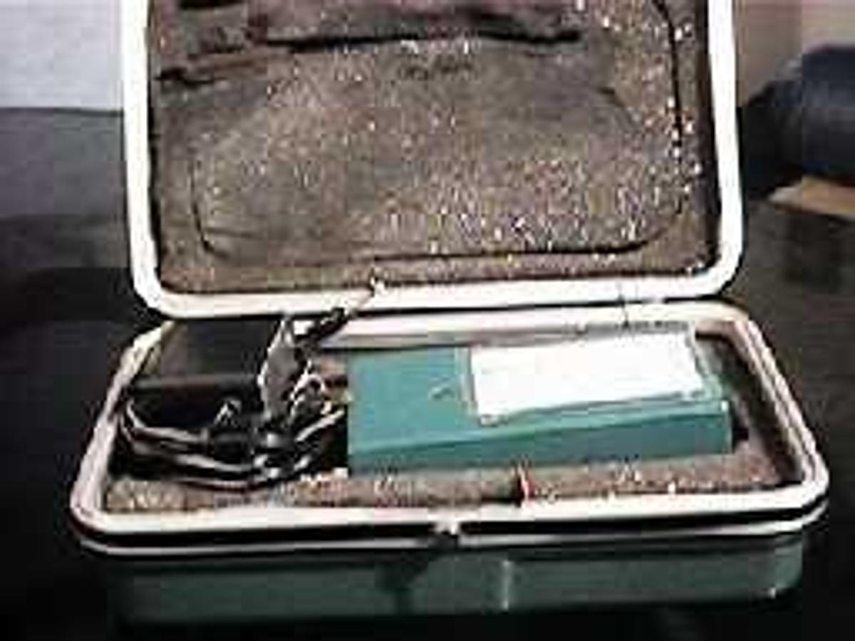 Used QTY. 3. DUPONT APPROVAL 2G-2885