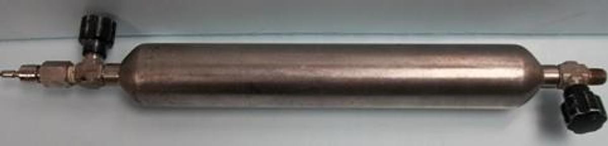 Used QTY. 1. WHITEY SAMPLE CYLINDER 500 CC