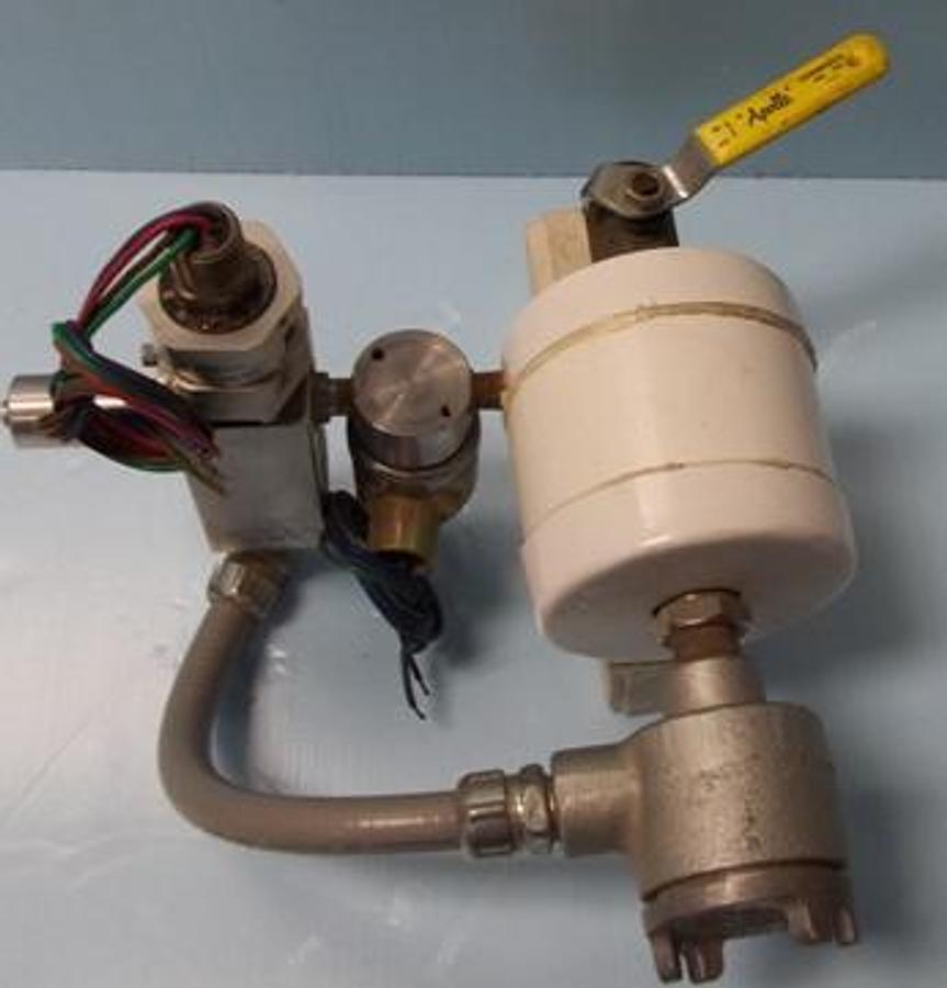 Used QTY. 1. FLUID ACTUATED SAMPLE CYLINDER CONSISTING OF: ITT NEO-DYN PRESSURE SWITCH
