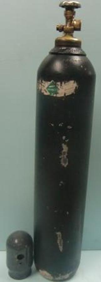 Used COMPRESSED GAS CYLINDER. COASTAL WELDING SUPPLY BEAUMONT TX 1A99+*PFF89.2 COASTAL SPUN D.O.T-3AA 2015 Q-F253810 STEEL BOTTLE WITH 1. STEEL CAP WITH 1. SHERWOOD VALVE SR93 TV CGA-580 34 98 650-19F 3360.