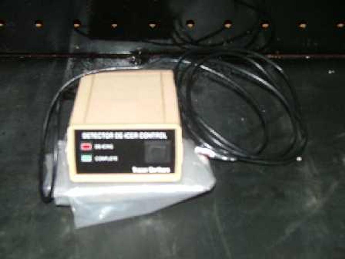 Used QTY. 1. TRACTOR NORTHERN DETECTOR DE-ICER CONTROL