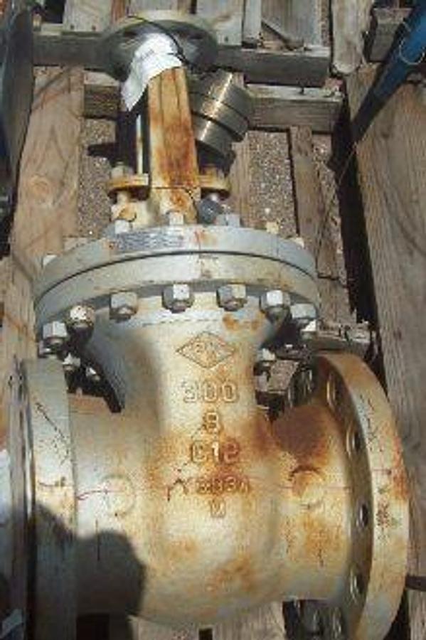 Used PK 8" 300 FLANGED RAISED FACE C12 GATE VALVE. BONNET