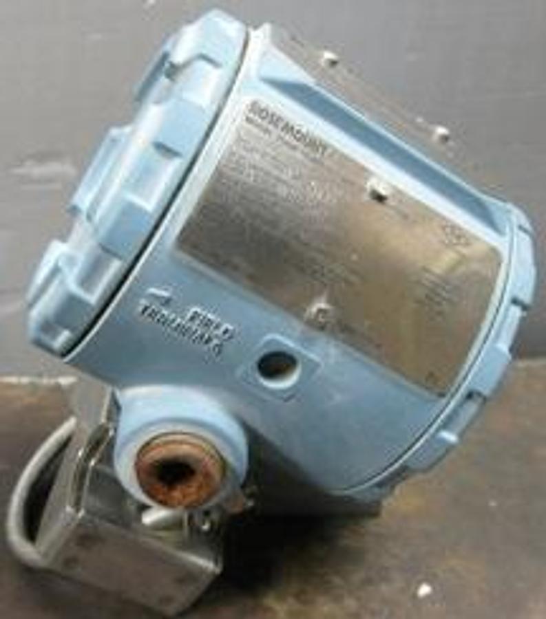 Used QTY. 1. ROSEMOUNT TEMPERATURE TRANSMITTER