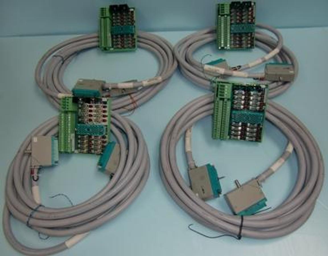 Used TRICONEX PHOENIX CONTACT TYP UM MODEL 9662-8XX VOLT 24 DC