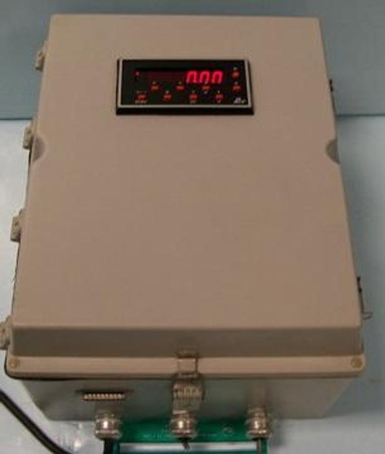 Used QTY. 1. GEMINI CONTROL BOX RED LION CONTROL PT GEM 52100/3694 20MA LOOP ETU-24K07 100V-120V 47-400HZ 21W OUTPUT 24V 0.7A (2) TURCH MULTIMODUL MKB-UPN-EXO.