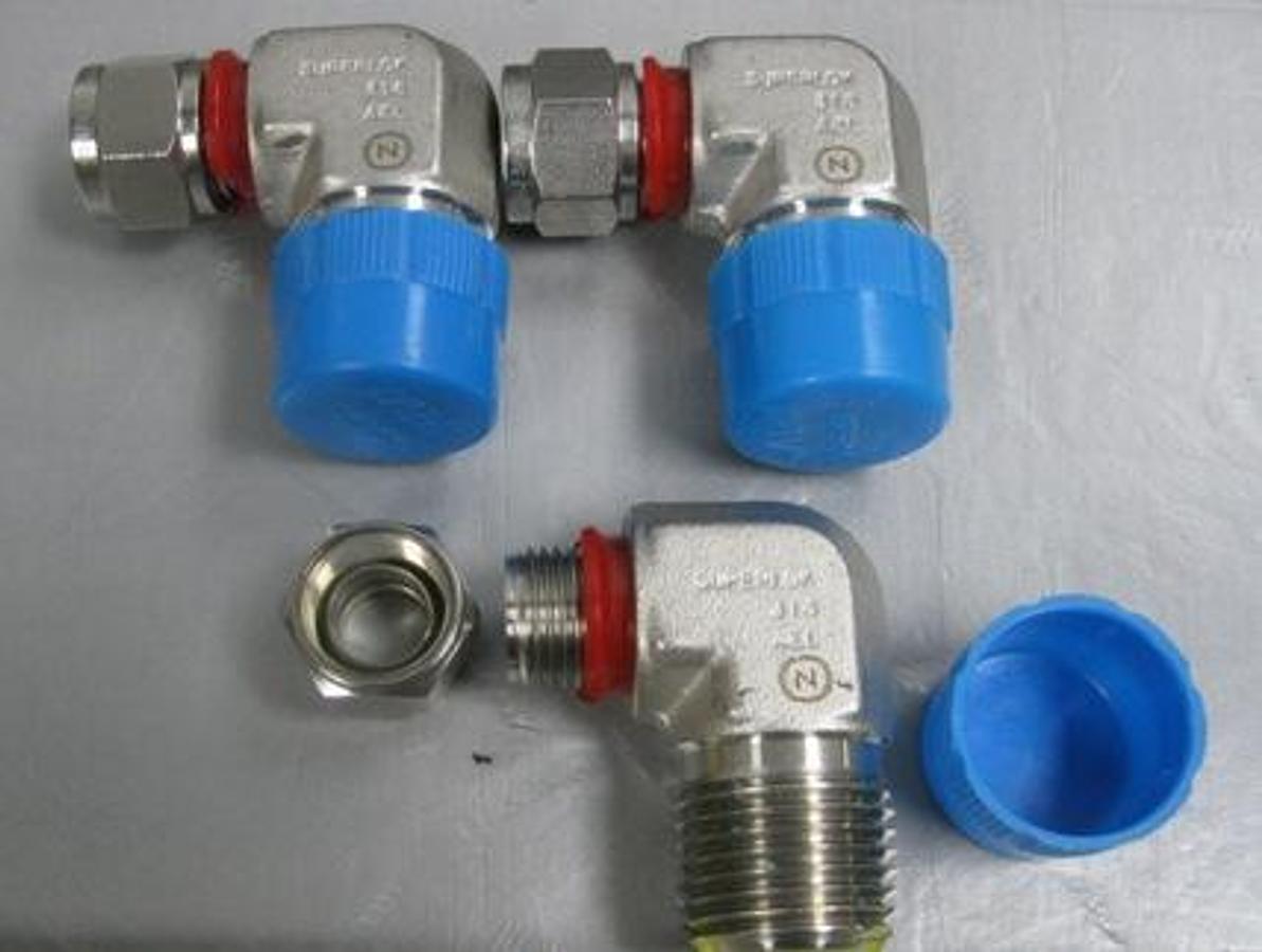 Used QTY. 3. SUPERLOK ELBOW