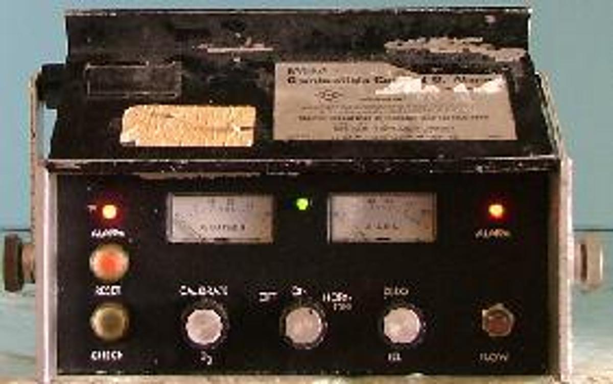 Used QTY. 8. MSA MINE SAFETY APPLIANCE COMPANY PORTABLE COMBUSTIBLE GAS AND O2 ALARM MODEL: 260. .