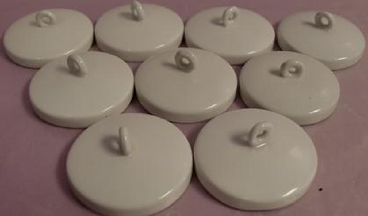 Used COORS USA PORCELAIN CHEMISTRY LID WITH PAD EYE 1 7/8"