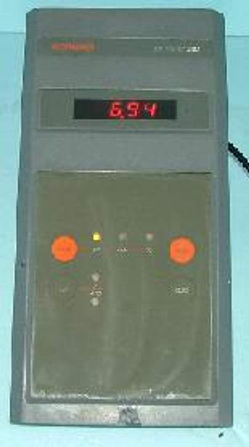 Used QTY. 1. CORNING PH METER 240