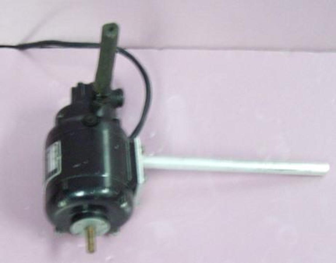 Used QTY. 1. G K HELLER CORP. HEAVY DUTY LABORATORY RING STAND STIRRER