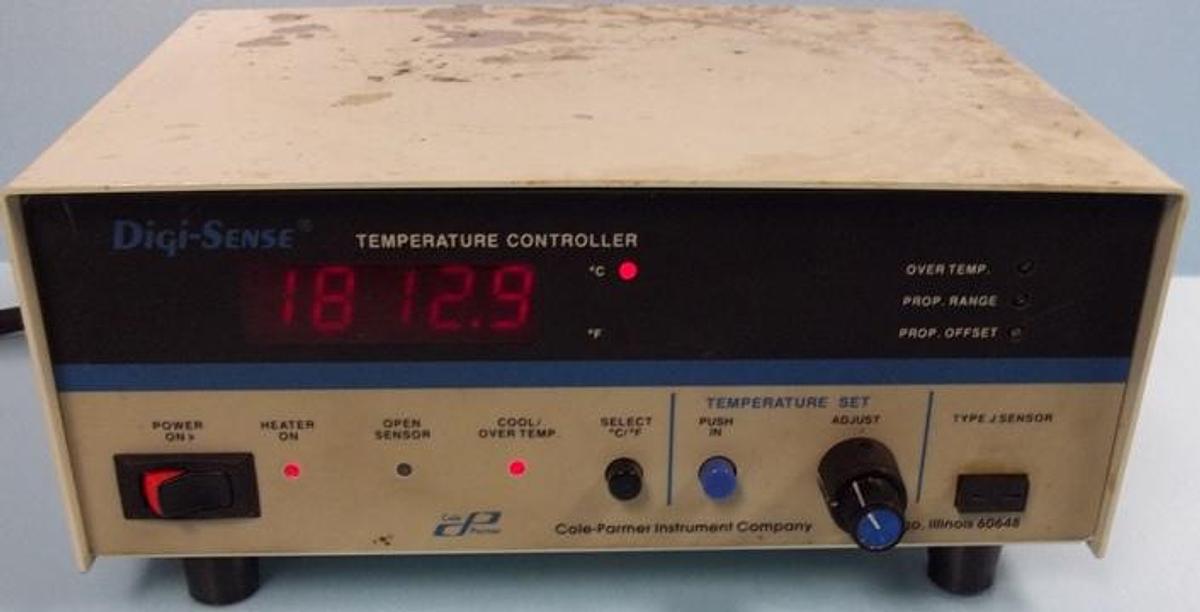 Used QTY. 1. COLE-PARMER DIGI-SENSE TEMPERATURE CONTROLLER