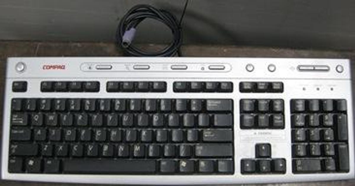 Used QTY. 1. COMPAQ COMPUTER KEYBOARD