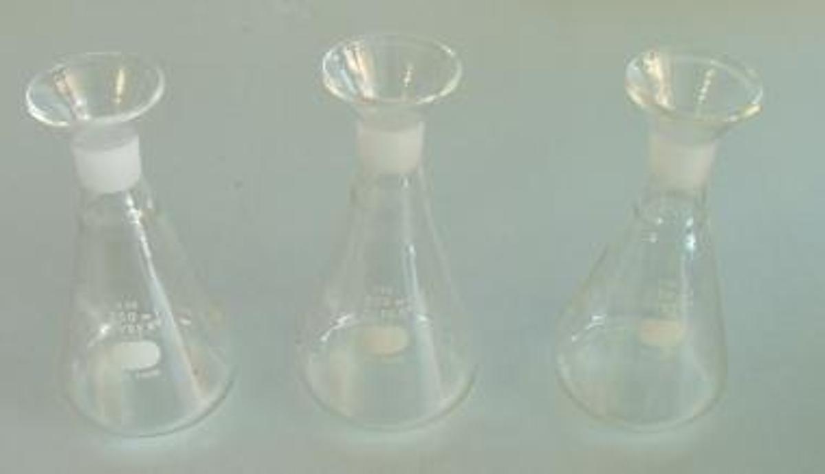 Used PYREX 250 ML. IODINE DETERMINATION FLASK
