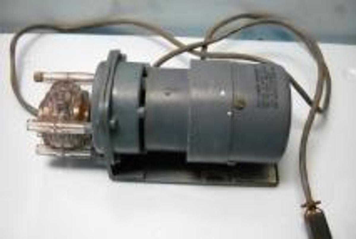 Used COLE PARMER INSTRUMENT CO. MASTER FLEX MODEL #: 7015