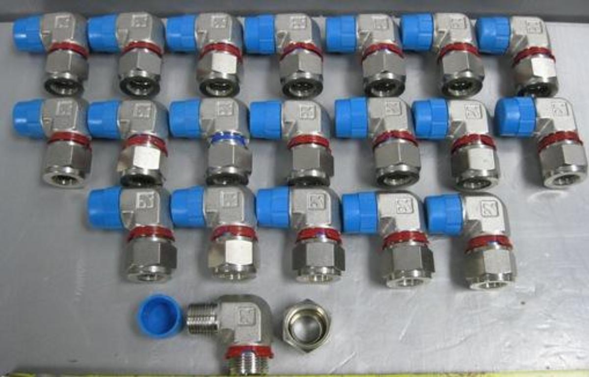 Used QTY. 20. SUPERLOK ELBOW