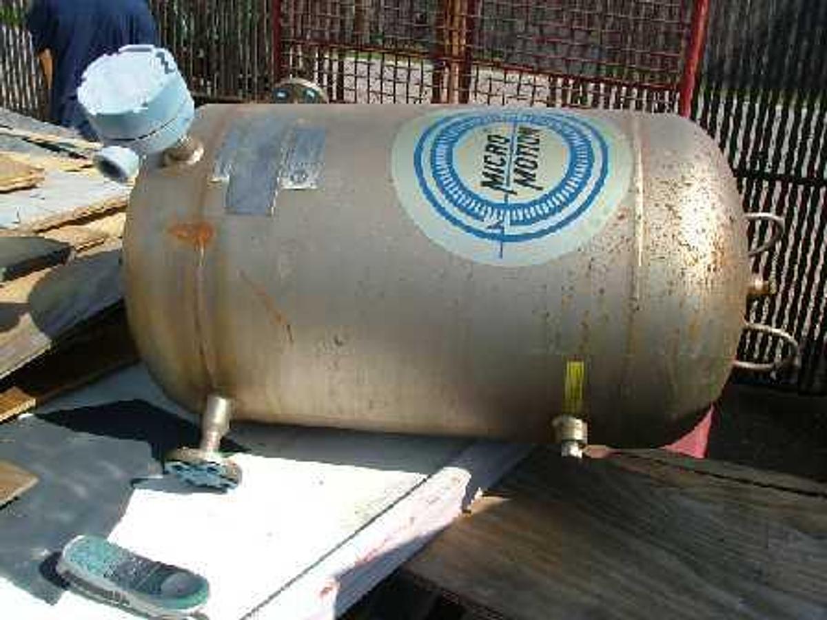 Used QTY. 1. MICRO MOTION FLOW METER SENSOR: DEO65S113NU