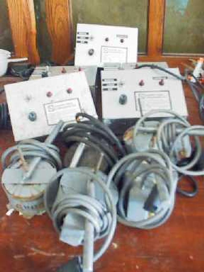 Used SGI SCIENTIFIC GLASS AND INSTRUMENT INC. MODEL LOGIC RECTIFIER 6 V DC