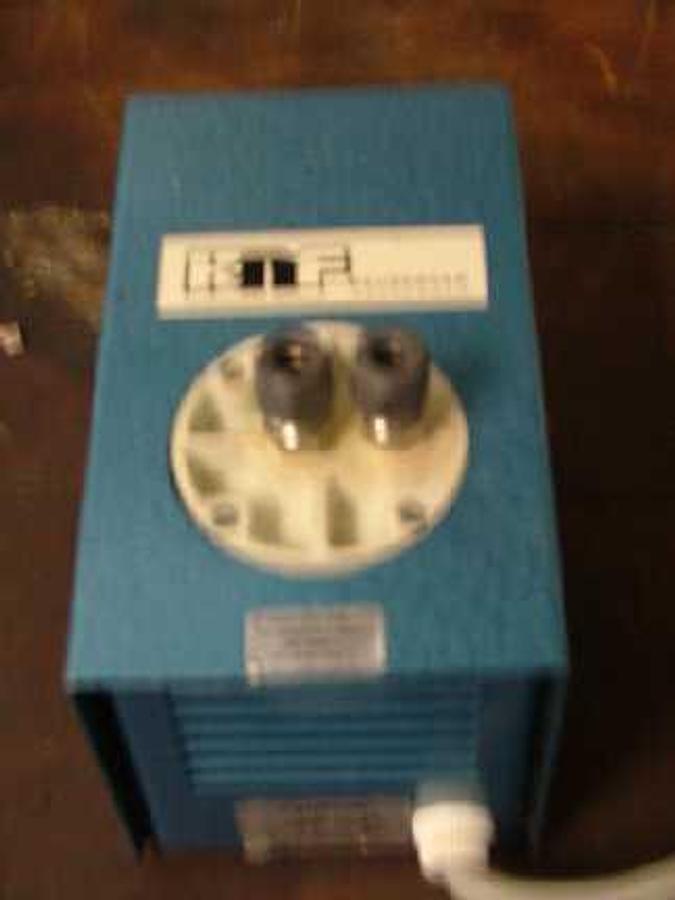 Used QTY. 1. KNF NEUBERGER VACUUM PUMP