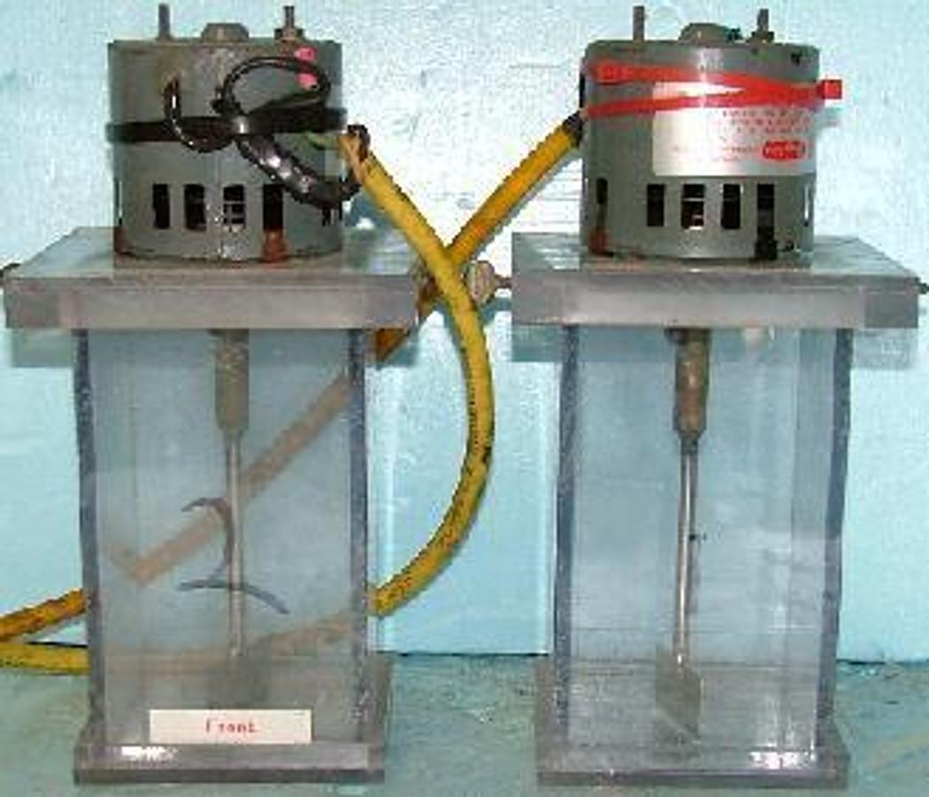 Used MIXING RIG WITH DAYTON SHADED POLE THERMALLY PROTECTED MOTOR MODEL: 3M558B