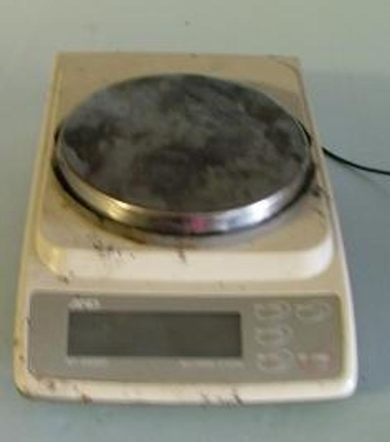 Used AND ELECTRONIC SCALE MODEL: HF-2000G