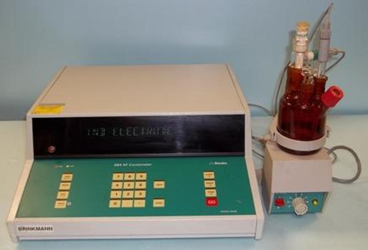 Used QTY. 1. METROHM 684.0033 NR 1NB/166 VOLTS: 117 60 HZ 40 VA 100/117V 220/240V 0.4 AT 0.2 AT W/ STIRRER E649 TYPE: 16490010 NR 6114 V: 5/12 VA 0 METROHM W/ CELL