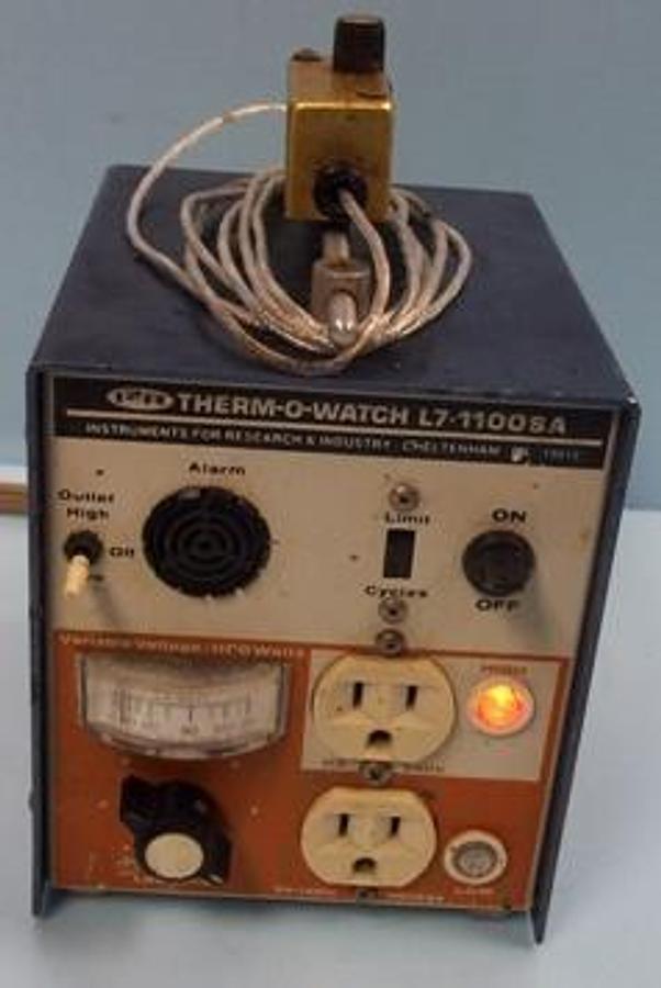 Used QTY. 1. 12R THERM-O-WATCH VARIABLE VOLTAGE CONTROLLER MODEL: L7-1100SA