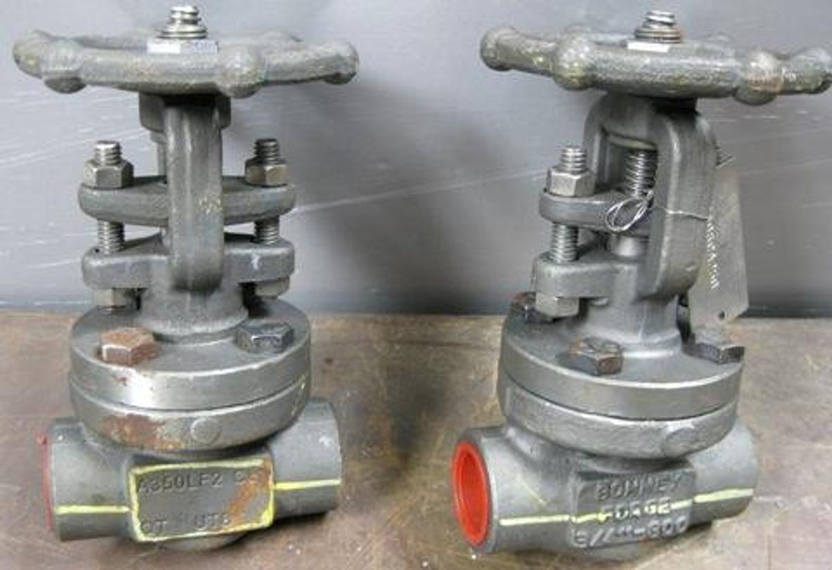 Used QTY. 2. BONNEY FORGE ¾" 800 LF2 THREADED/SOCKET GATE VALVE