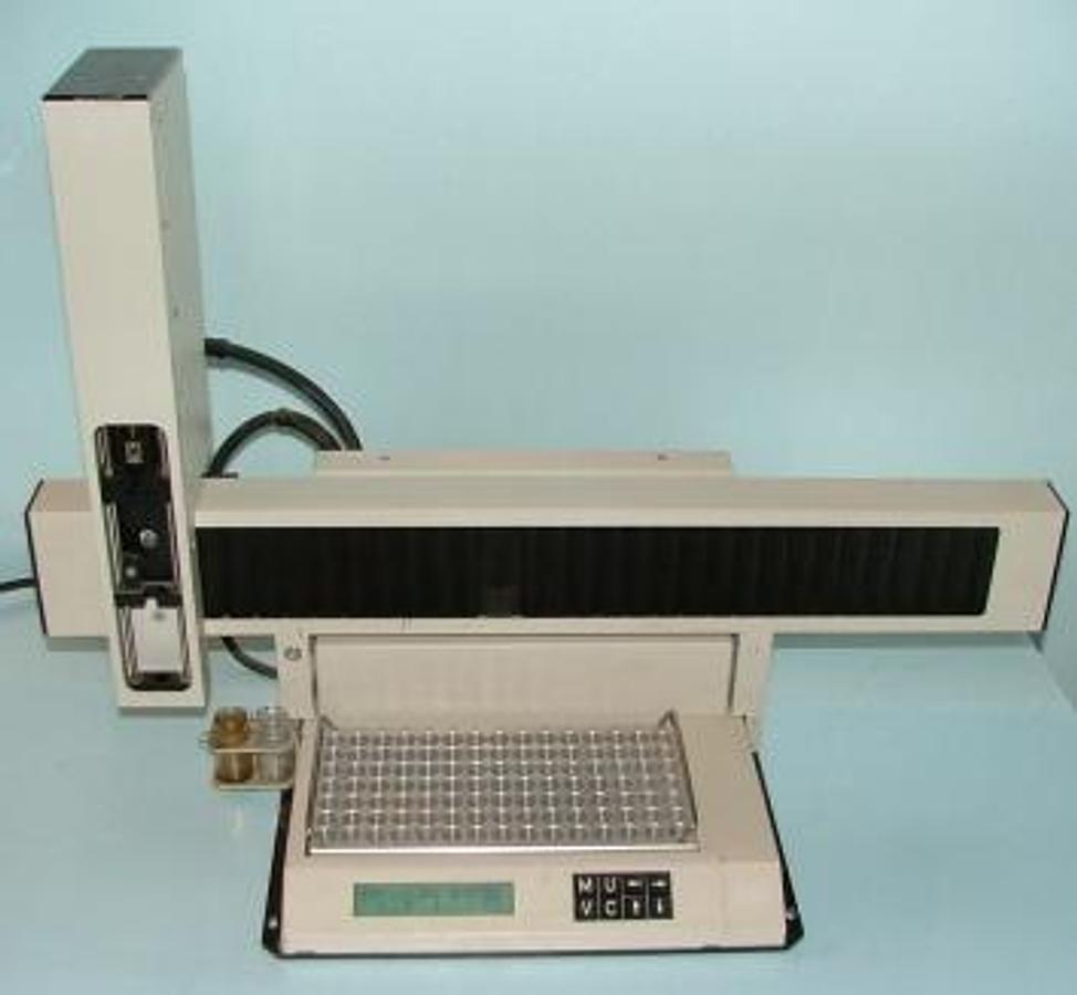 Used SAMPLER AJFP ANALYTIK-FP-JENA TYPE ALS104 NR. 10415 110V T1A 60HZ 230V T0.5A V3.21E.