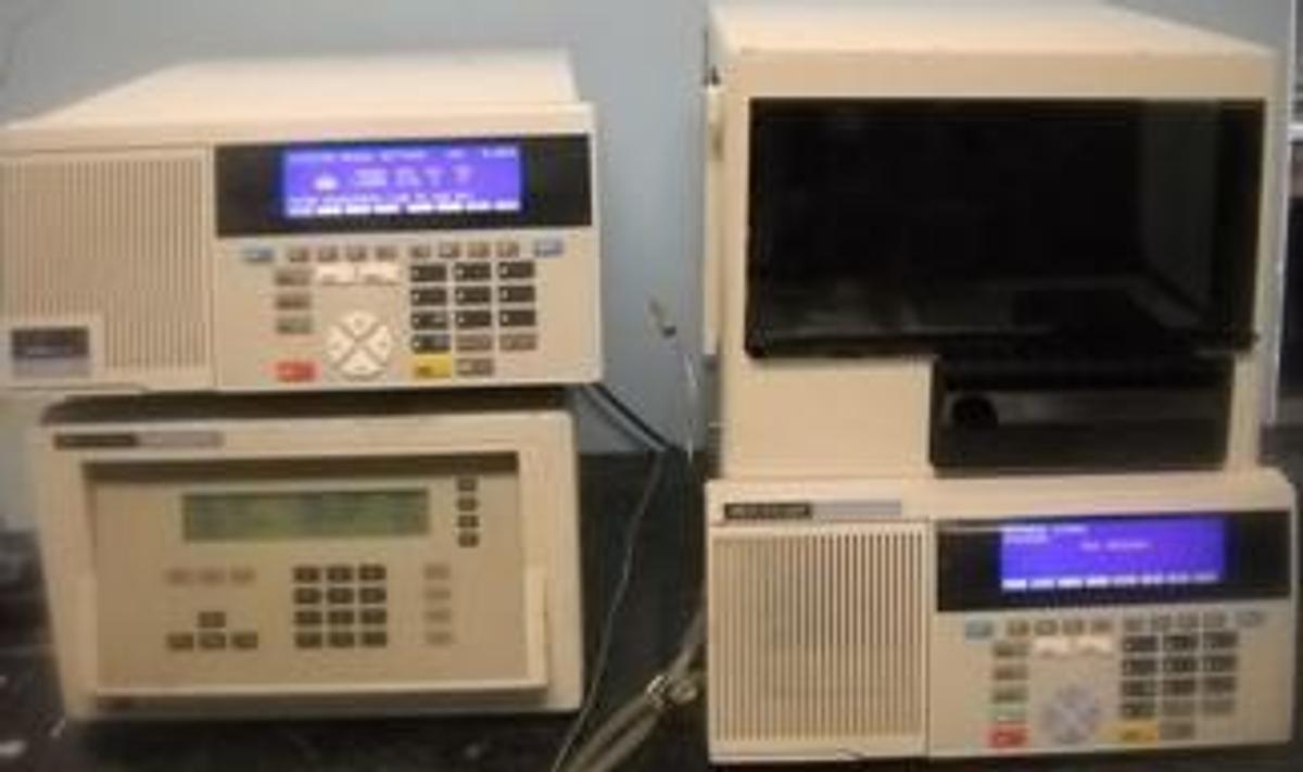Used PERKIN ELMER SERIES 200 LC AUTO SAMPLER