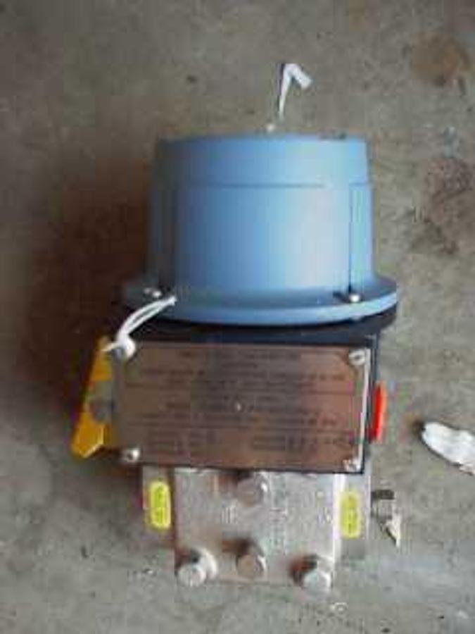 Used TAYLOR 3400 T SERIES TRANSMITTER