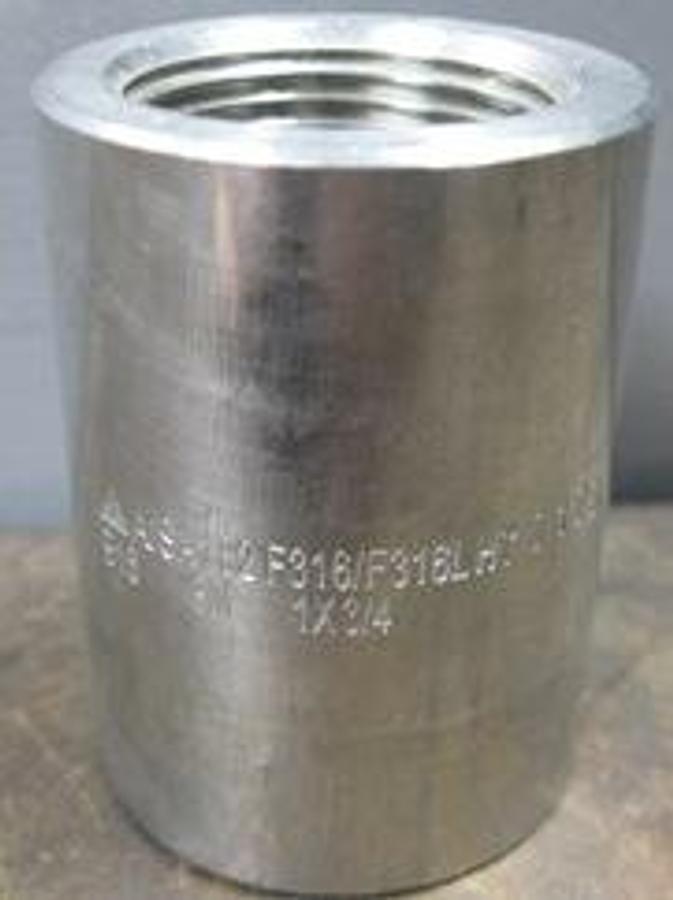 Used QTY. 1. TEE TRIANGLE 1" X ¾" REDUCING COUPLING