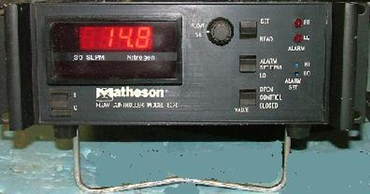 Used QTY. 1. MATHESON FLOW CONTROLLER MODEL: 8270