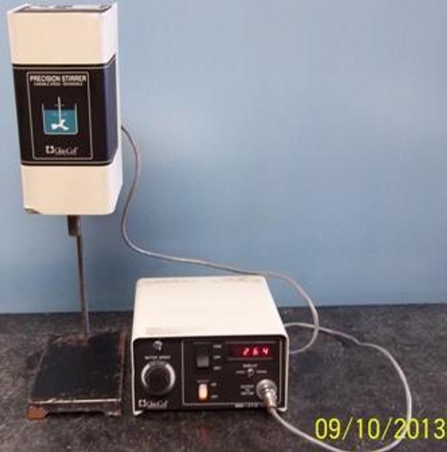 Used GLAS-COL GKH OVER HEAD STIRRER AND VARIABLE REVERSIBLE CONTROLLER 2500 RPM WITH RING STAND CAT. NO. 009D06170002. CONTINUOUS DUTY DC MOTOR RPM: 2500