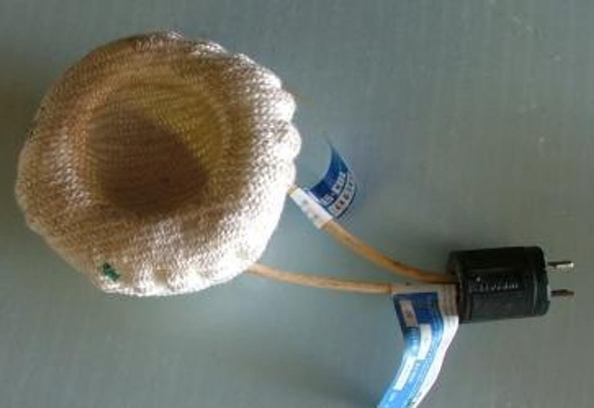 Used GLAS-COL HEATING MANTLE 3 Â½" DIA CAT. NO. 0394 60 WATTS