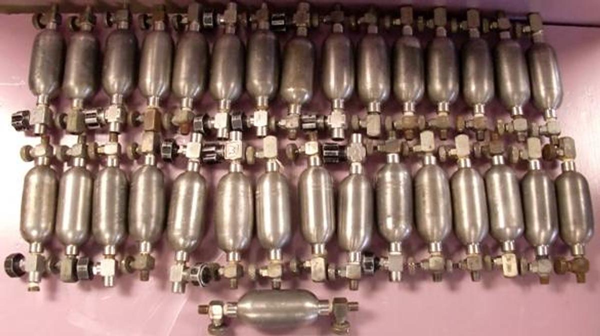 Used QTY. 31. SWAGELOK 150 CC