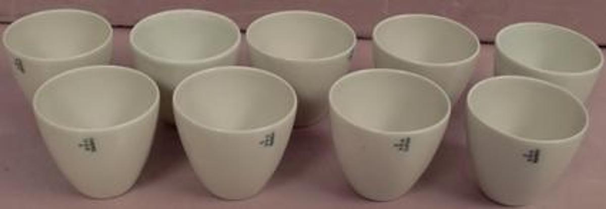 Used QTY. 9. COORS USA 1 PORCELAIN CHEMISTRY CRUCIBLES 1 5/8".