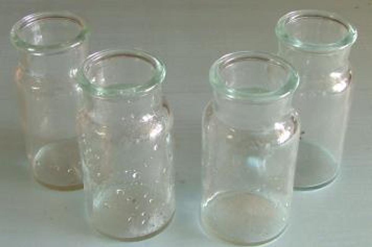Used BOTTLES: CLEAR BEADED RIM 150ML