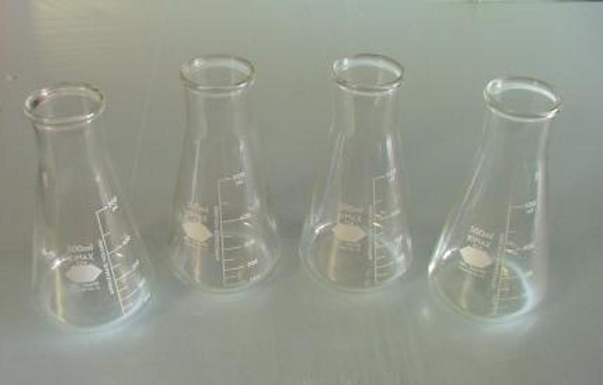 Used KIMAX 500 ML ERLENMEYER FLASK NO. 26650 WIDE MOUTH HEAVY DUTY TOOLED TOP FINISH.